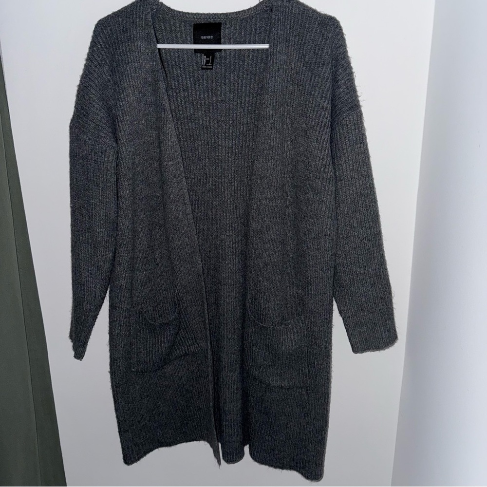 FOREVER 21 Gray Sweater Cardigan